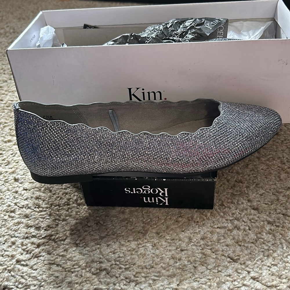Never worn glitter/pewte flats- BEAUTIFUL & perfect for a special occasion!